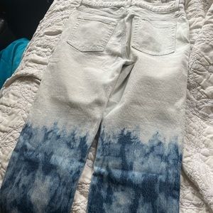 Two toned color jeans